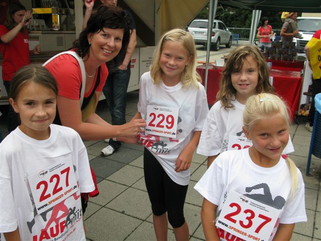 ../Images/BenefizlaufMerseburg2010 (8).jpg